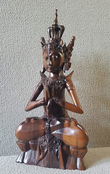 File:Indra meditating - 441.jpg